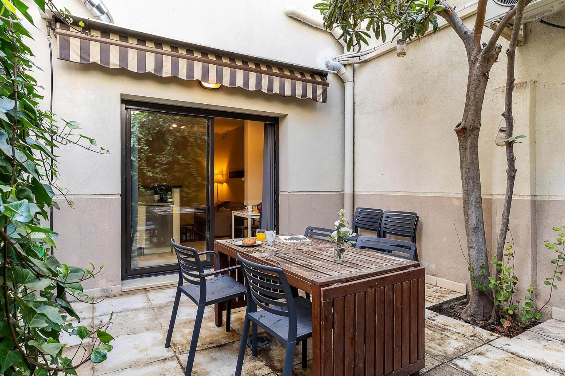 Ab Poble Nou Venero Barcelone